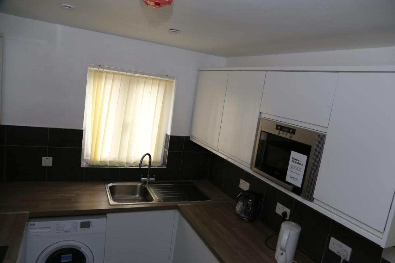 A A Guest Rooms Thamesmead Erith Exterior foto